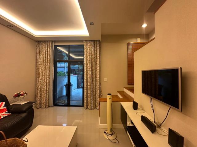 Flora Wongsawang for rent ฟลอร่า วงศ์สว่าง ให้เช่า MRT สายสีม่วง ติวานนท์ 450 เมตร MRT สายสีม่วง สถานีวงศ์สว่าง 500 เมตร