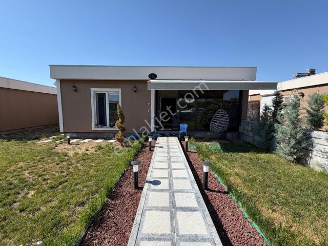 Flora Life Botanik Sitesi Eşyalı Satılık Müstakil Villa