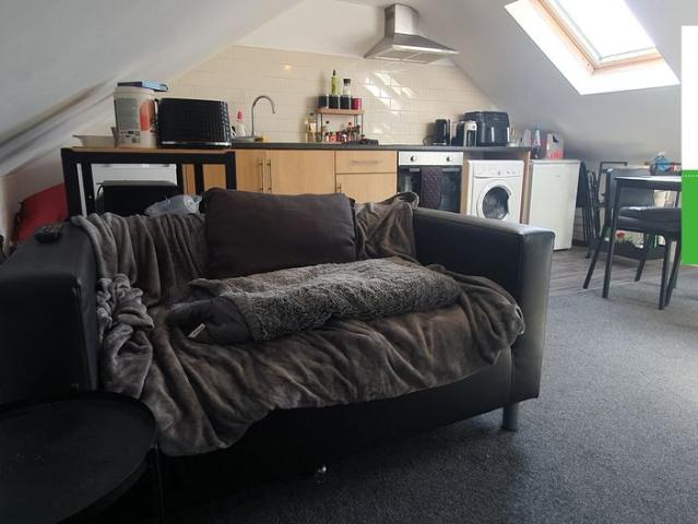Flora Street, Cathays, Cardiff CF24, 1 bed flat to rent, £895 pcm | PrimeLocation