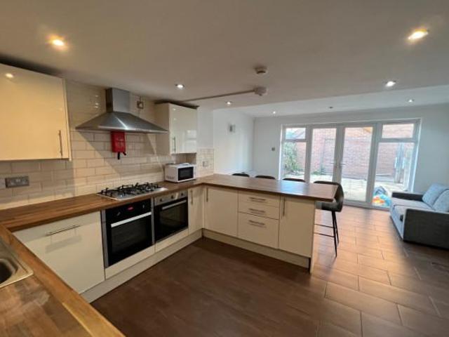 Flora street, Cardiff CF24 6 bed house to rent £3,960 pcm £914 pw