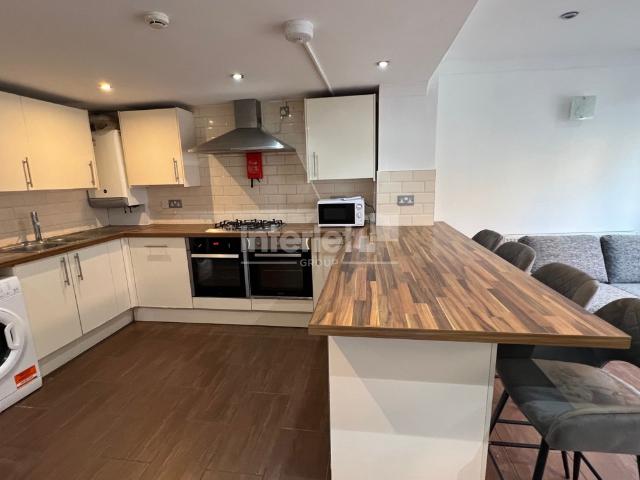 Flora Street, Property #6831