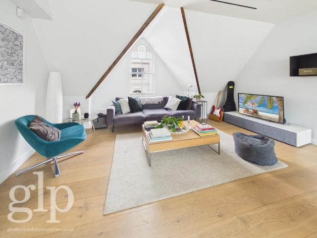 Floral Street, Covent Garden, London. 2 bed apartment to rent £3,987 pcm £920 pw