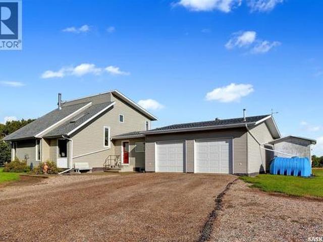 Floral Road Acreage, Corman Park Rm No. 344, SK, S7K 3J8 house for sale | Listing ID SK048745 | Royal LePage