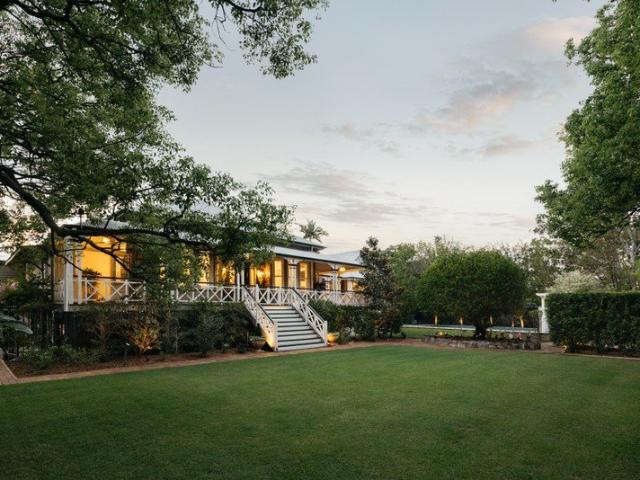 'Floraville', A Magnificent 1,662sqm Victorian Estate with a Rich Sporting Legacy