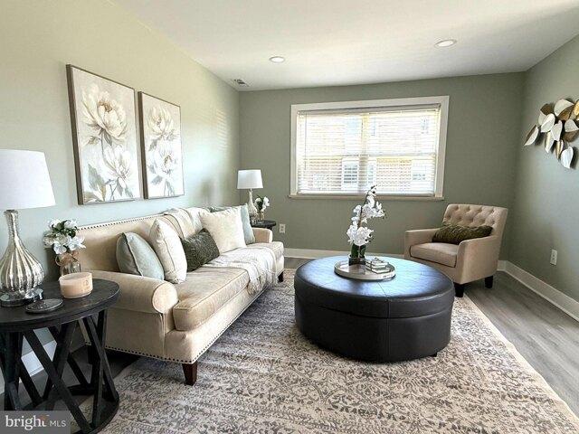 Florence Tollgate Pl, Burlington, Condo For Sale
