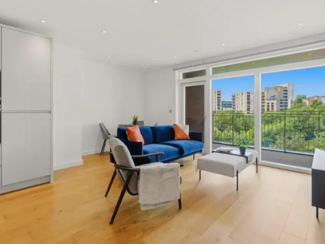 Florence House, Lundy Close, London NW9, London, 3 bed flat to rent, £3,000 pcm | PrimeLocation