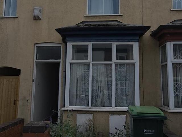 Florence Road, Smethwick B66 3 bed terraced house to rent £1,100 pcm £254 pw