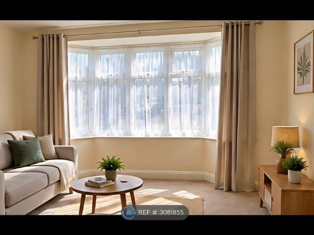 Florence Road, South Croydon CR2, 2 bed flat to rent, £1,950 pcm | PrimeLocation