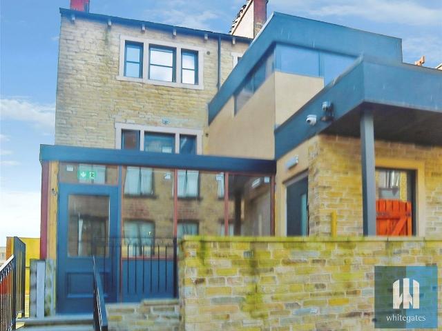 Florences Studios, 6 Macaulay Street, Huddersfield HD1, Studio to rent, £650 pcm | PrimeLocation