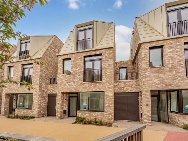 Florey Terrace, Cambridge 3 bed terraced house to rent £3,100 pcm £715 pw