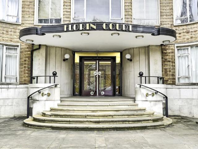 Florin Court, 6 9 Charterhouse Square, London EC1M, Studio to rent, £1,600 pcm | PrimeLocation