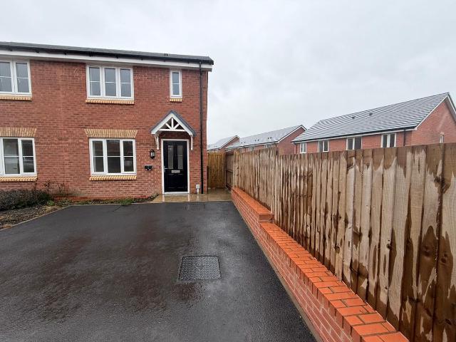 Florin Gardens, Market Drayton TF9, 3 bed semi detached house to rent, £960 pcm | PrimeLocation