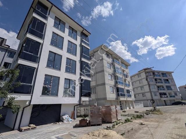 Florya Gm. Satılık Lüks 1+1 Daire Şehir Hastanesi Yakını