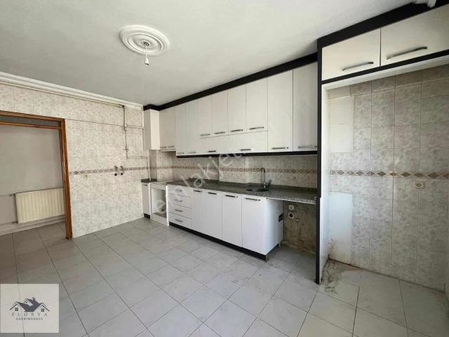 Florya Gayrimenkulden Kiralık Daire