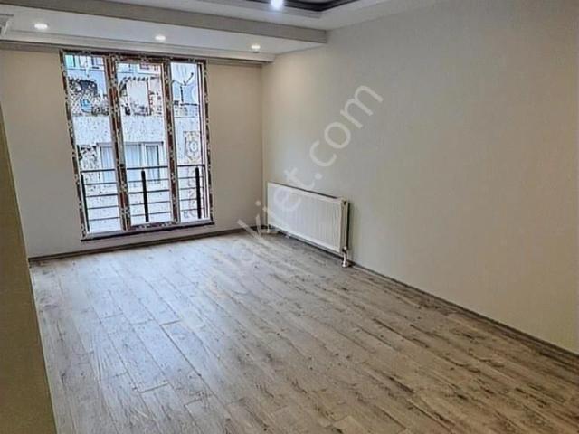 Florya Metrobüsün Hemen Yanı, Tapu Masrafsız 3+1 Satılık Daire