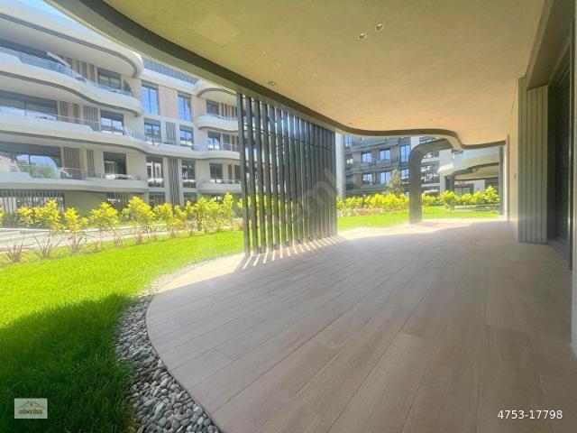 Florya Nivak Sitesinde Ultra Lüx 4+1 Bahçe Kat Daire