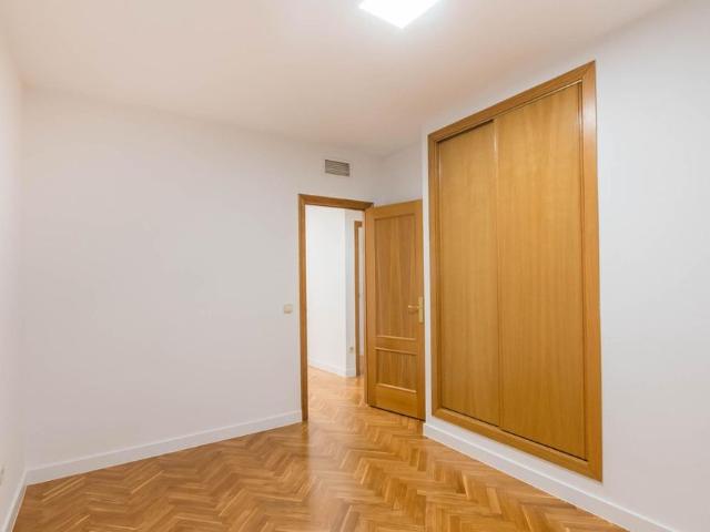 Flat Murcia Juan Carlos I