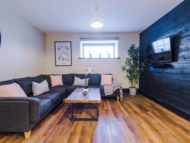 Flat M, The Hosiery Factory, Leicester LE1, 4 bed property to rent, £520 pppm | PrimeLocation