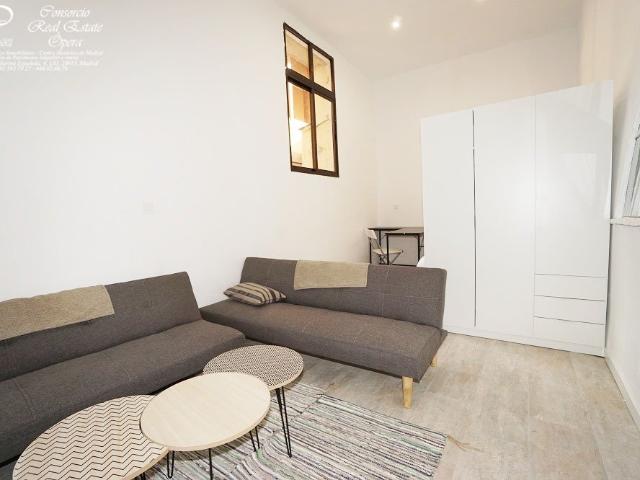 Flat Madrid Palacio, Built Surface 121m 2, 4 Bedrooms, 2 Bathrooms, Lift
