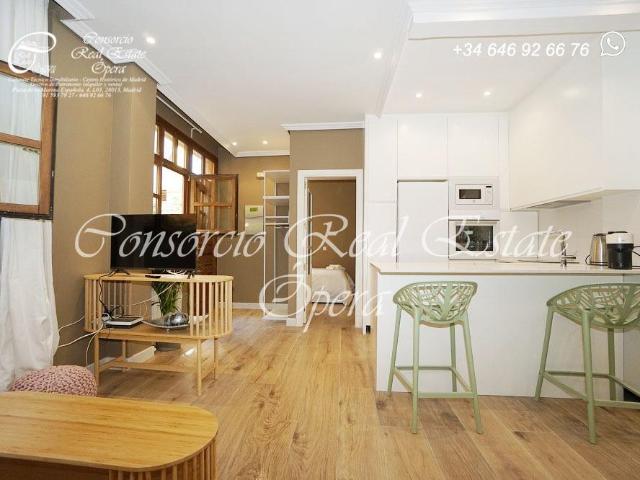 Flat Madrid Palacio, Built Surface 90m 2, 2 Bedrooms, 2 Bathrooms, Lift
