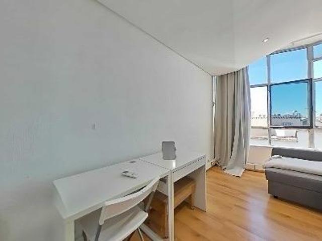 Flat Madrid Sol, Built Surface 130m 2, 4 Bedrooms, 2 Bathrooms, Lift