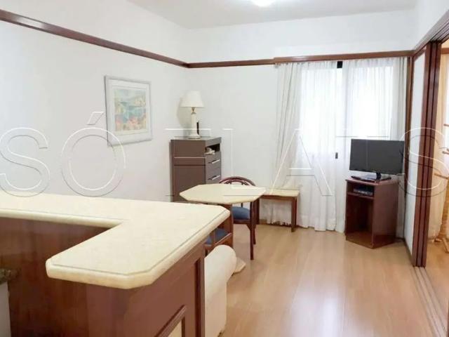 Flat mobiliado reformado, com 1 dormitório em andar alto no Jardim Paulista