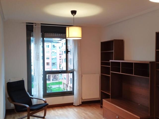 Flat Oviedo Corredoria La Carisa Prado de La Vega