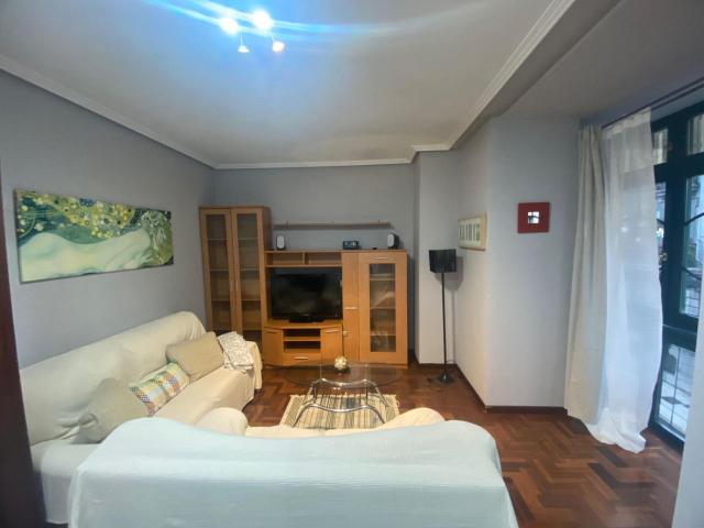 Flat Oviedo El Vasco
