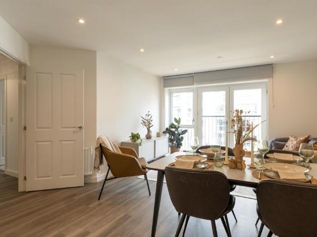 Flat A13, Sherborne Place. 2 bed flat to rent £1,400 pcm £323 pw