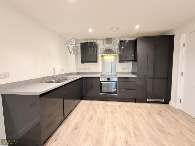 Flat at Addison House, Ashton Rise, BS3 2 bed apartment to rent £1,498 pcm £346 pw