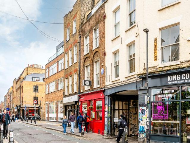 Flat A 12 Hanbury Street, Spitalfields, London E1, 2 bed town house to rent, £2,950 pcm | PrimeLocation