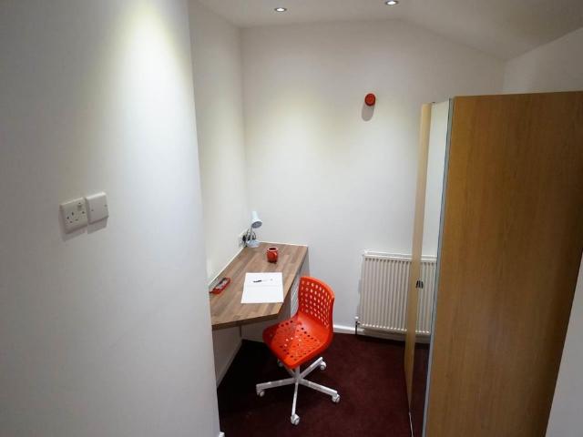 Flat A 5 Fron Dirion