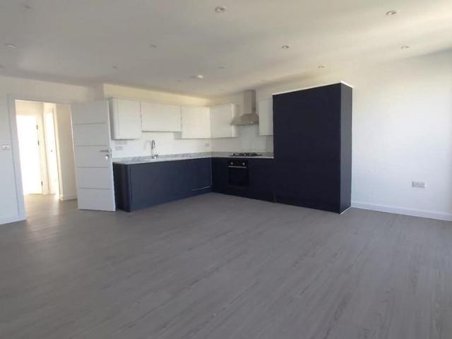 Flat, A Union Road, Croydon 2 bed apartment to rent £2,150 pcm £496 pw