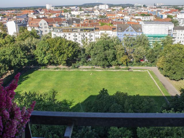 Flat above the roofs of Berlin, centrally located near Kudamm