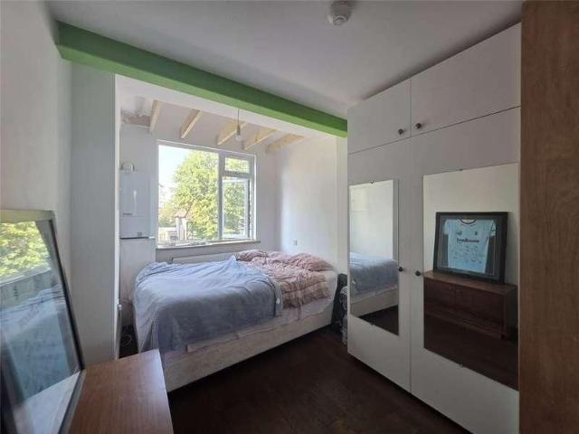 Flat B, Carlton Avenue East, Wembley, Middx, HA9