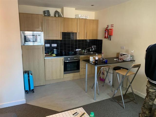 Flat, Bristol Road, Selly Oak. 1 bed flat to rent £1,000 pcm £231 pw
