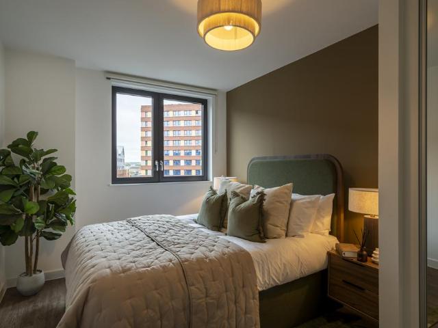 Flat C401, 2 Vanguard Way London E17 6DL 2 bed apartment to rent £2,875 pcm £663 pw