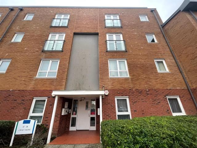 Flat, Cwrt Naomi, Pentre Doc Y Gogledd, Llanelli SA15, 2 bed flat to rent, £795 pcm | PrimeLocation