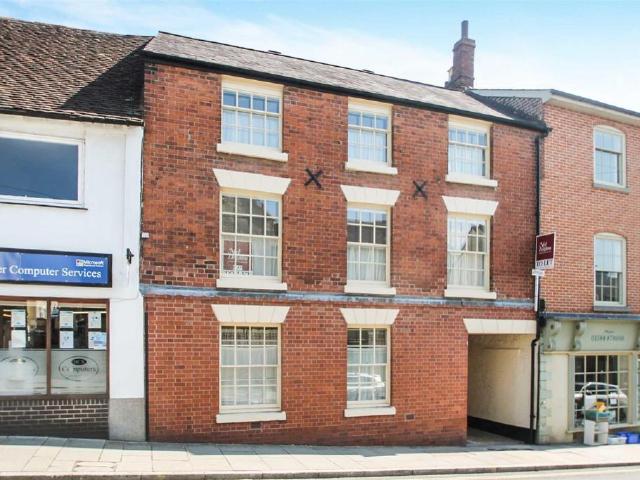Flat C, 3 Old Street, Ludlow 1 bed flat to rent £700 pcm £162 pw