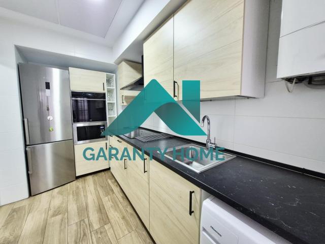 Flat Caceres REYES HUERTAS