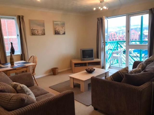 Flat, Catrin House, Trawler Road, Maritime Quarter, Swansea SA1, 2 bed flat to rent, £950 pcm | PrimeLocation