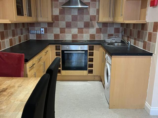 Flat, Chapel Street, Luton LU1, 1 bed flat to rent, £950 pcm | PrimeLocation