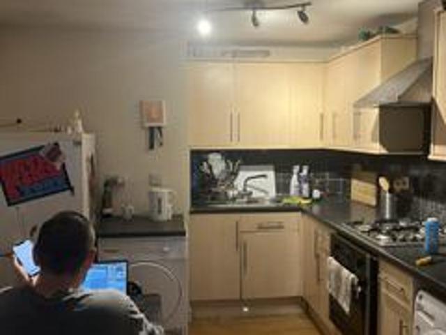 Flat close to Aldgate & Liverpool st stations!