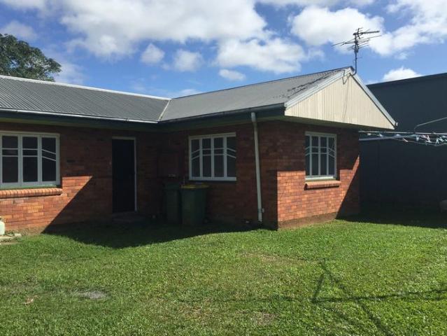 Flat Close to Gordonvale Township