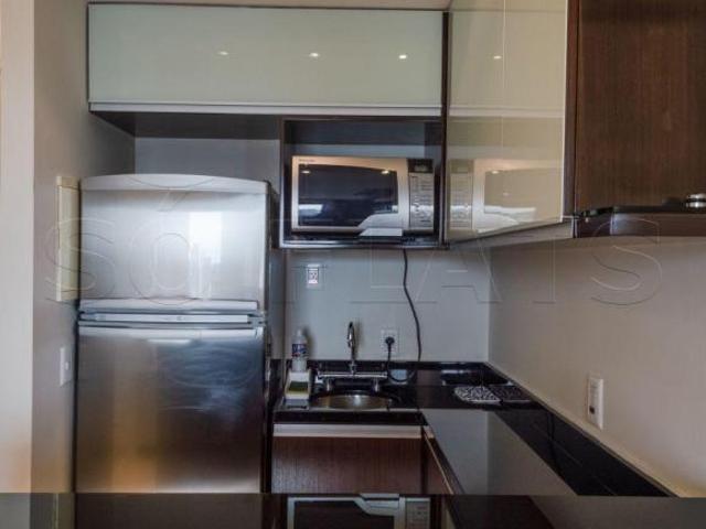 FLat com excelente estrutura, no pool, prox a Av. 9 de Julho, Faria Lima e Sto Amaro