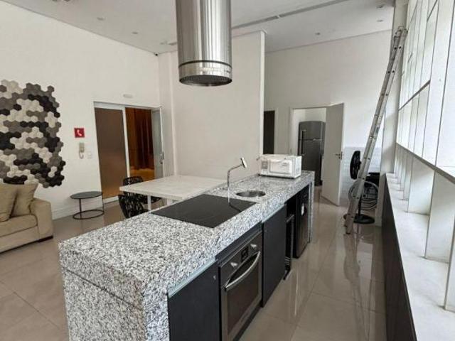 Flat com infraestrutura completa na Granja Vianna