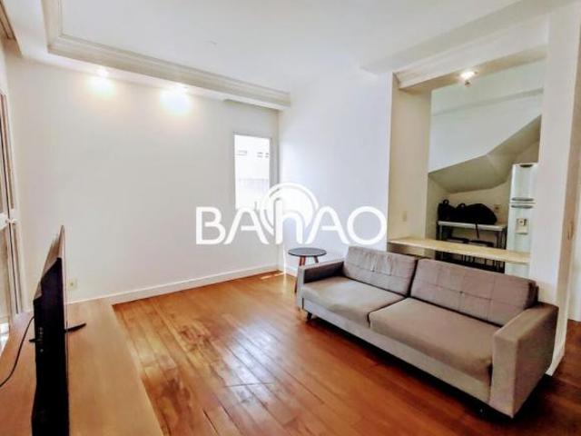 Flat Duplex à Venda em Higienópolis com Terraço, Varandas e Lazer Completo