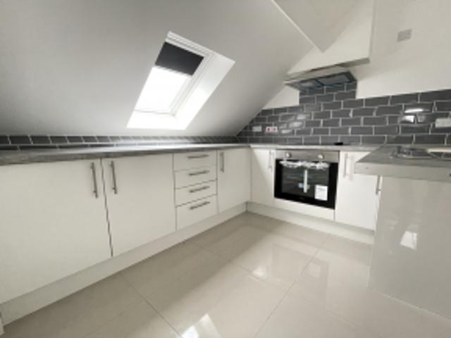 Flat, Din Buildings, Harehills Lane. 1 bed flat to rent £675 pcm £156 pw