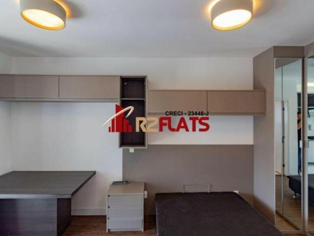 FLAT EXCELENTE PARA VENDA EM MOEMA, VEJA