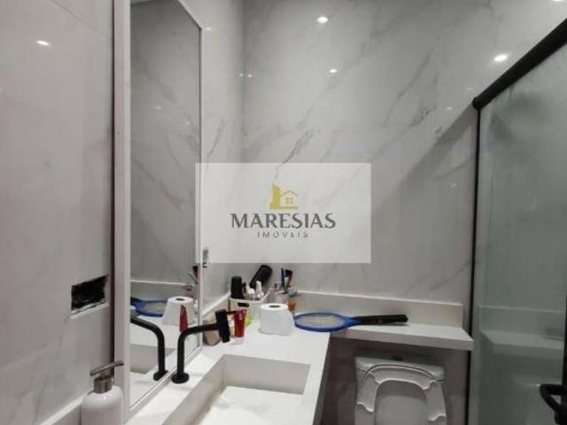 Flat Exclusivo a 500 Metros da Praia: Vista para Montanhas de Maresias e Acabamento Premium